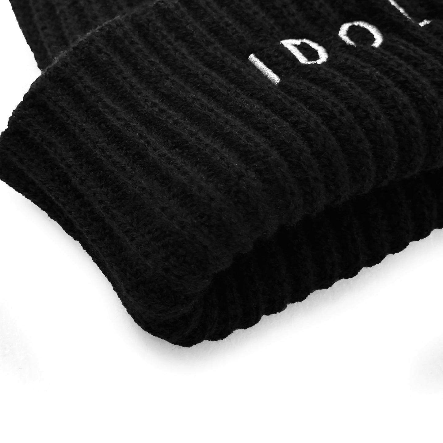 IDOLWILDE Flawsome Beanie
