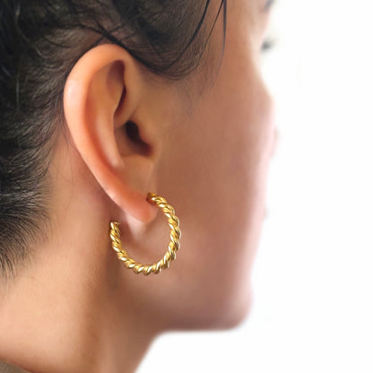 Twist Vibe hoops